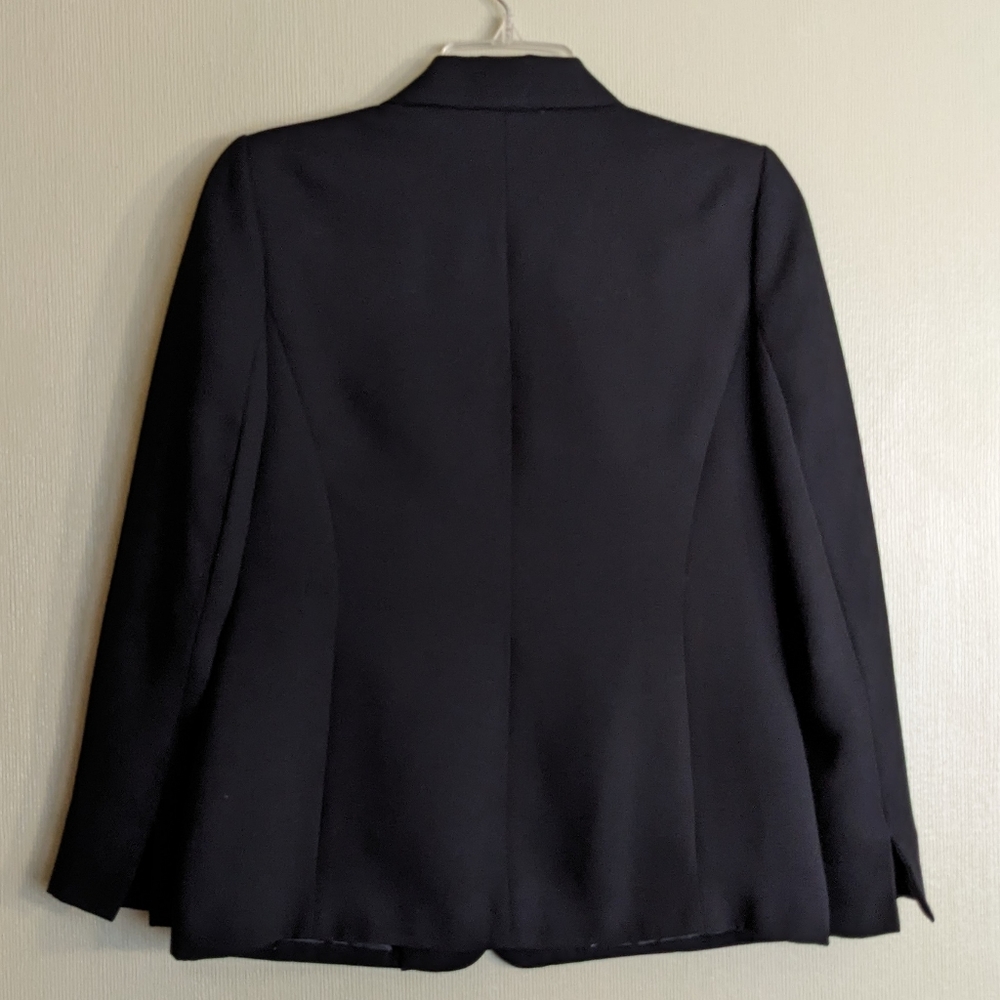 Emma James Black Structured Two Button Blazer Not… - image 6